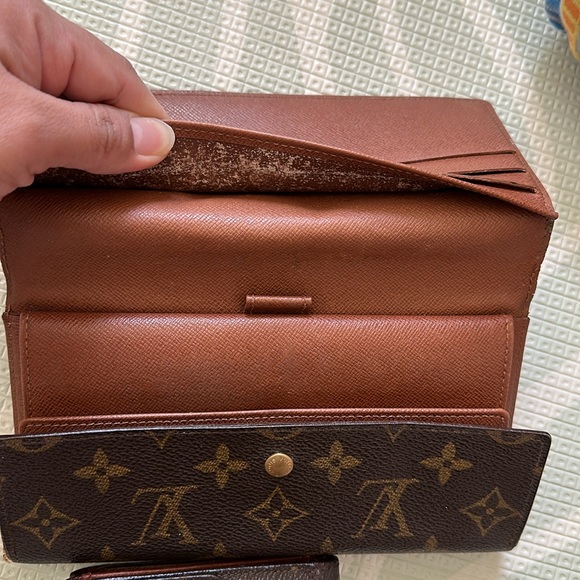 LV &Fendi wallets bundle - Picture 4 of 16